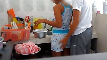 زیبایی داغ, بوسیدن فیلم سکسی جدید اچ دی